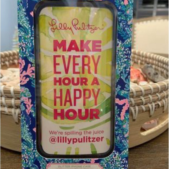 Lilly Pulitzer Accessories - IPhone Case Glitter
Style # 550773
Corsica Blue
Cross posted shipping included.